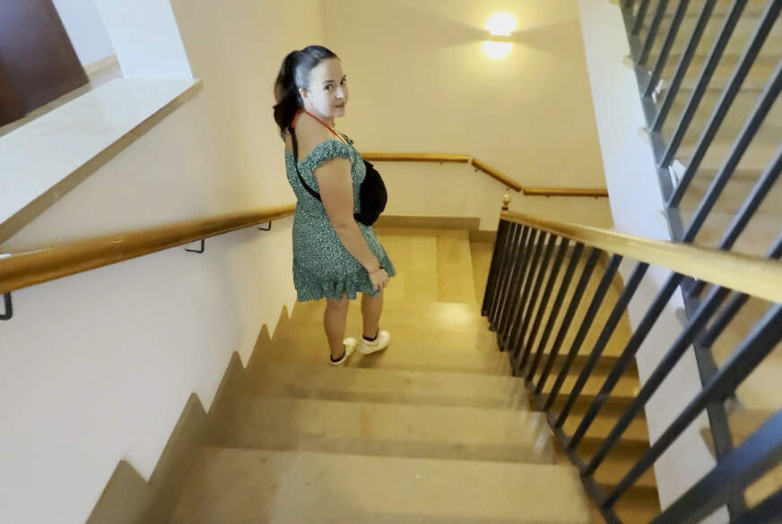 EmmaSecret: Emma b***t am Ballermann! F**********z s*****t mir das ganze Gesicht voll!