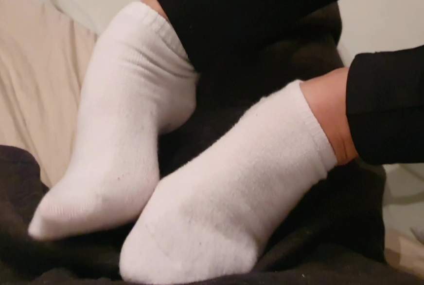 GeileAmanda69: Weiße weiche Socken am S*****z