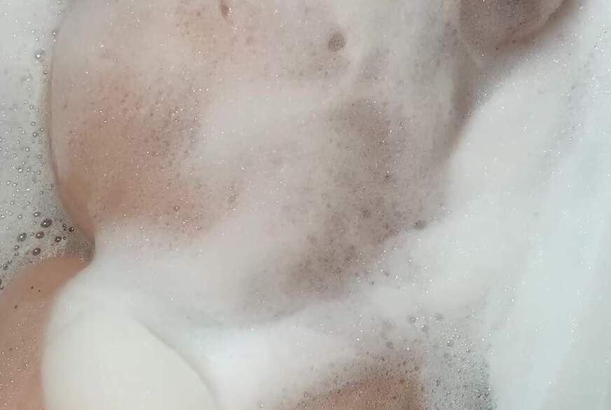 Hexysexy70: Mein Wannenschaumbad mit 100 Prozent Geilheit