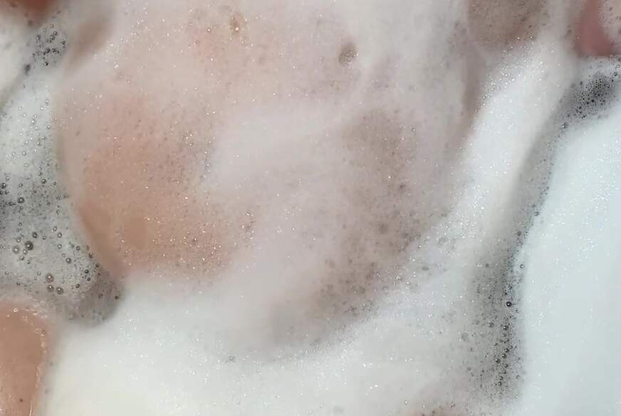 Hexysexy70: Mein Wannenschaumbad mit 100 Prozent Geilheit