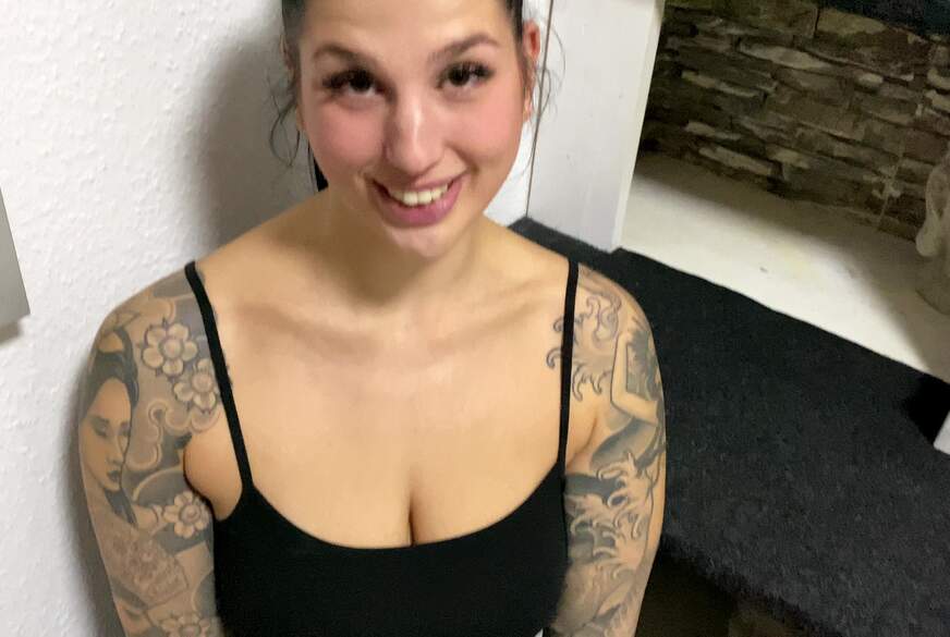 KiraKane: Freif**k zum Fest - Ich verschenke meinen Körper!