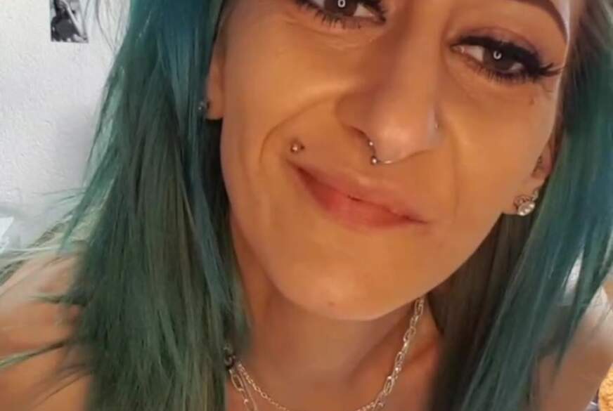 ItalianCouple7786: Masturbation mit dildo