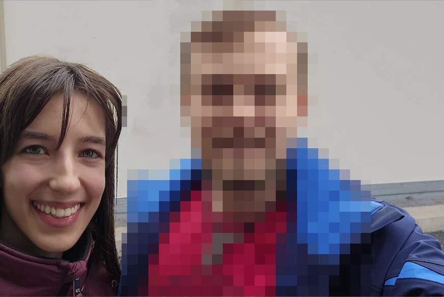 LaylaVonHohensee: Layla das Parkplatzluder? Hab alles runtergeschluckt!