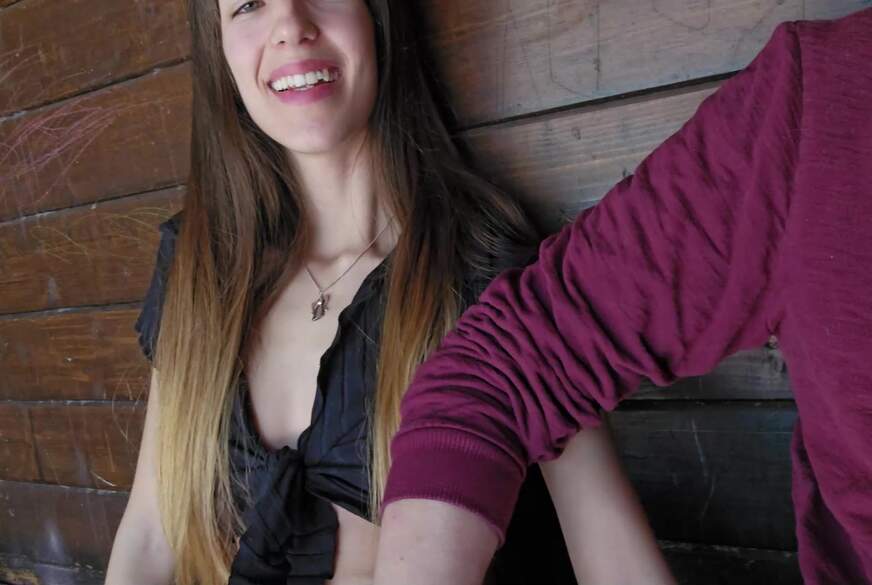 LaylaVonHohensee: Wenn das der Busfahrer sieht! Haltestellen G**************g