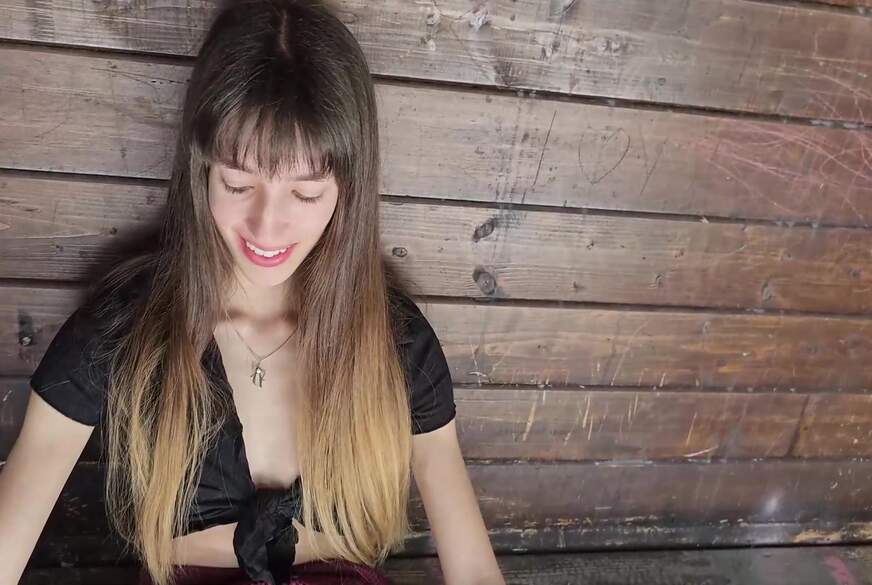 LaylaVonHohensee: Wenn das der Busfahrer sieht! Haltestellen G**************g