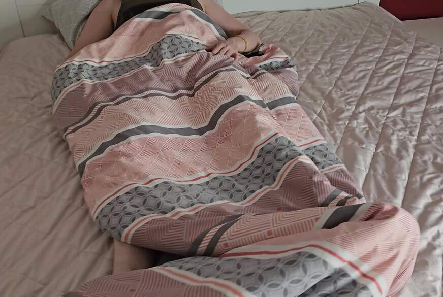 LaylaVonHohensee: Ist das noch ok? S*********r erwischt und verführt!