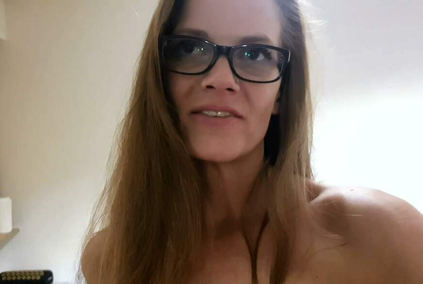 MuFuMilf: MEGA MILF S****t! Der Spiegel ist klatschn**s mit P***ys**t Clip