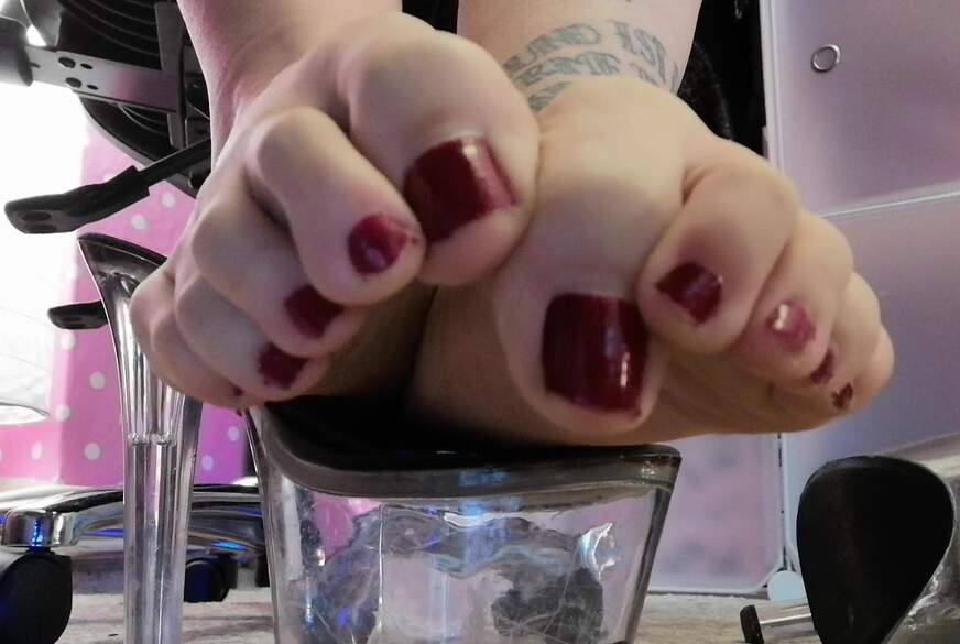 Closer To GODdess Feet von LadyVampira pic2