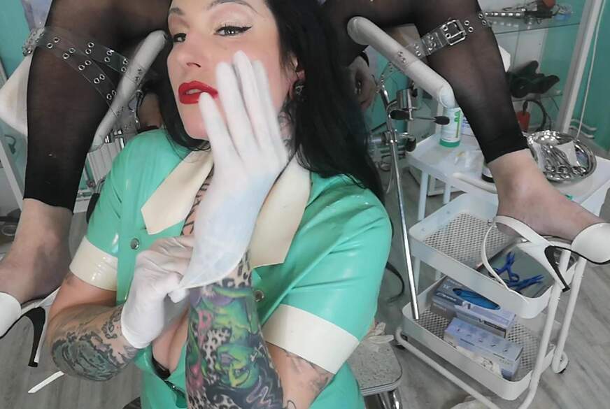 The Perfect Nurse 2 von LadyVampira pic2