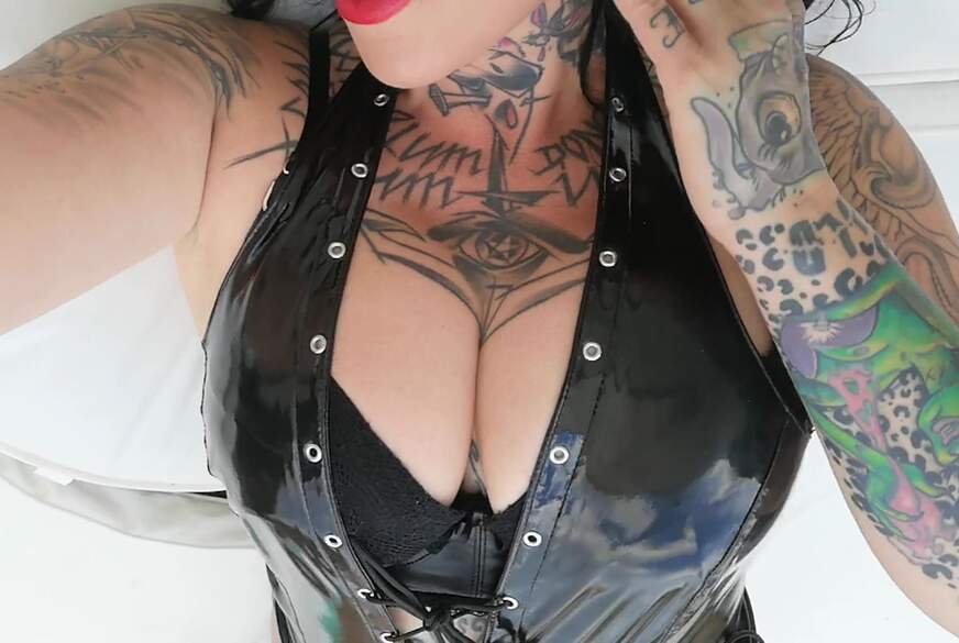 Happy Humiliatrix von LadyVampira pic4