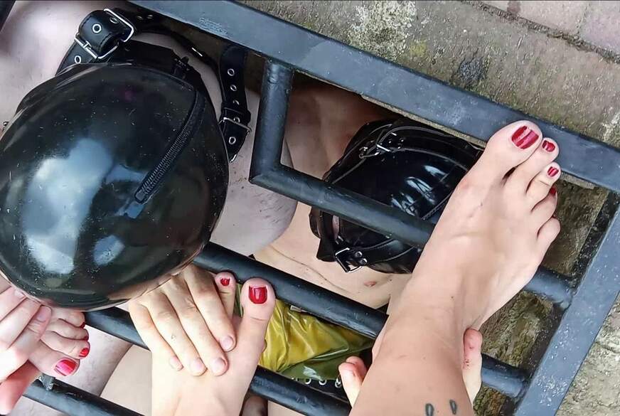 Dugout Foot Ignore 1 von LadyVampira pic4