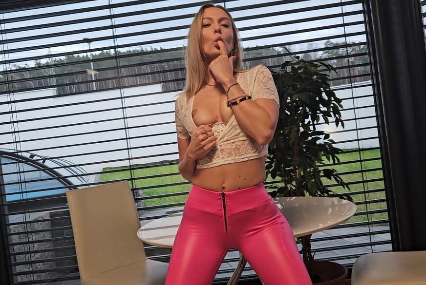 VickyFox: Der Fensterputzer Eimer,Doppelter P*********ns Orgasmus,a**l
