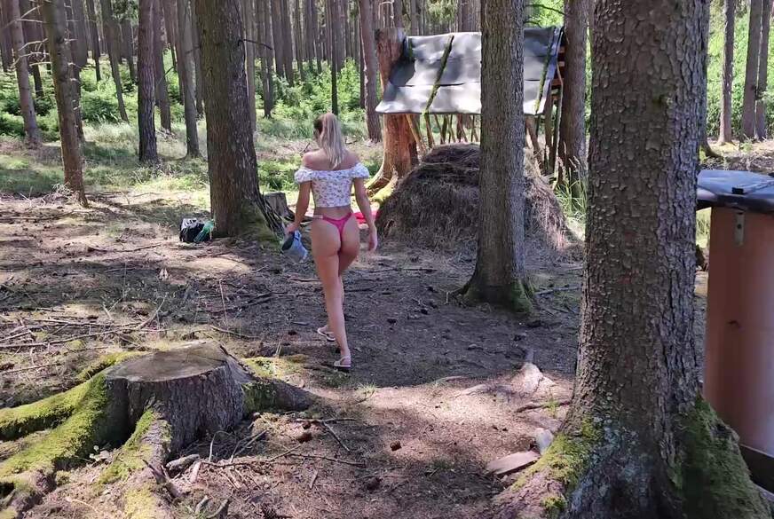 VickyFox: Verfolgt,g*****t,b*******t Outdoor von dem S**kgesicht Voyeur