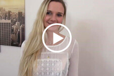 132 - 1 Triebhaftes Luder will ficken und Sperma naschen ab 18 Blond Frau-Mann Natur Blowjob POV 