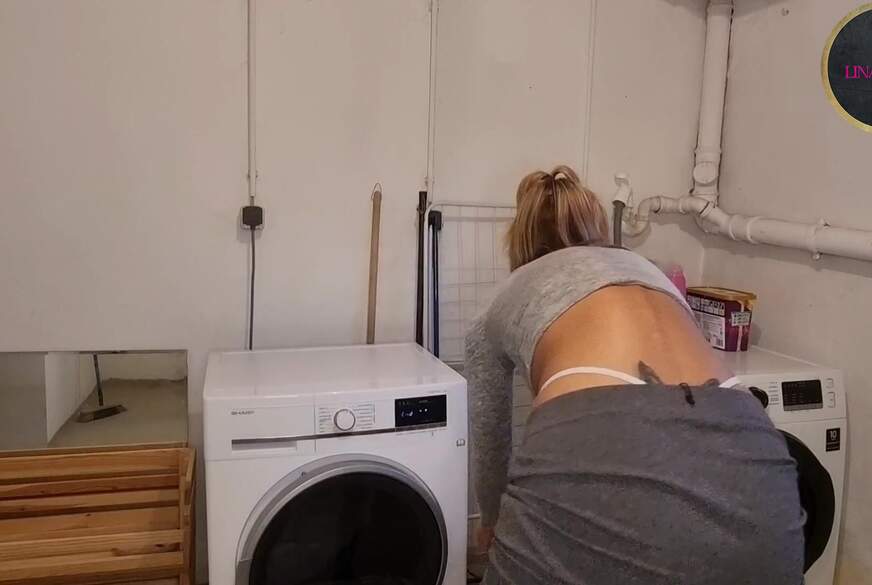 Dreiste T***yg**e!!  Mitten im Waschkeller selber gemacht !! von LinaLexx pic2