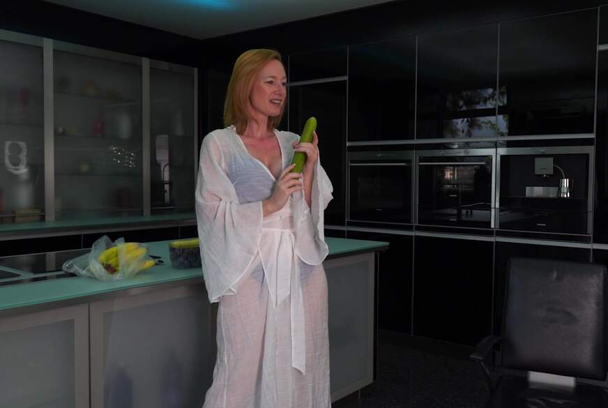 TaraHuman: Der Gurkenf**k