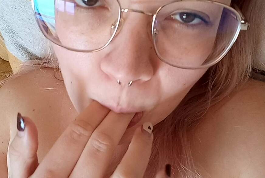 Lischen97: Closeup Dildo F**k - Mit Dildo H**t G*****t Worden!