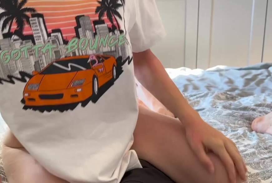Lunas-Lou: Mega versaut?!? Ich lasse mir wie ein gutes L**er meine L****r füllen!!! Zitterorgasmus nach Cream