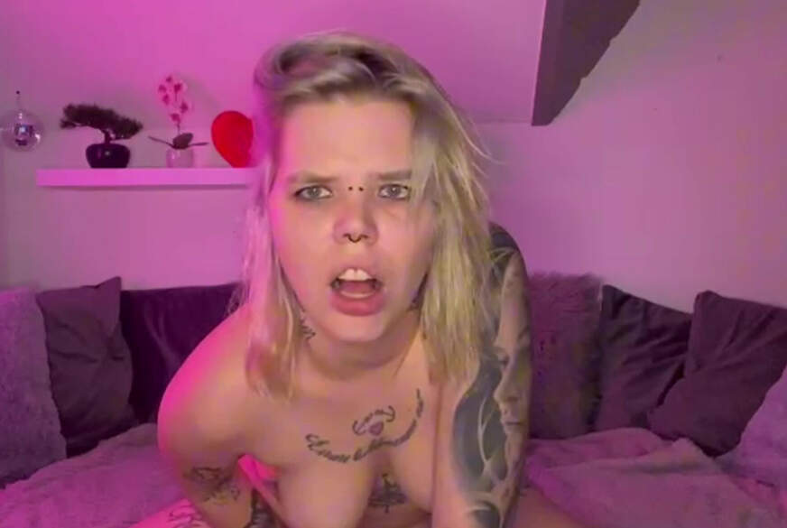 JuliaAvarix: In welcher Stellung würdest du mich f****n?
