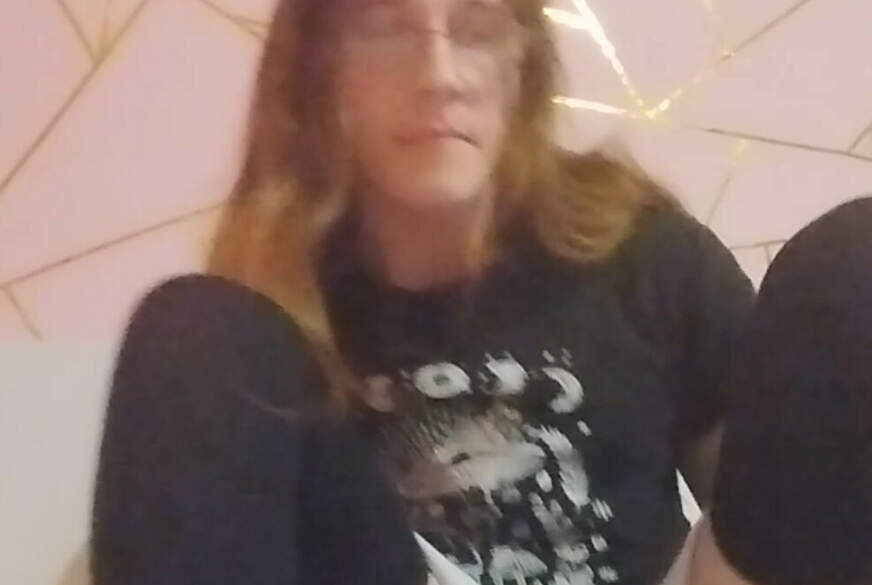 Trans-m*****n gibt dir einen foodjob und reitet auf dir von KarolinaUwU pic1