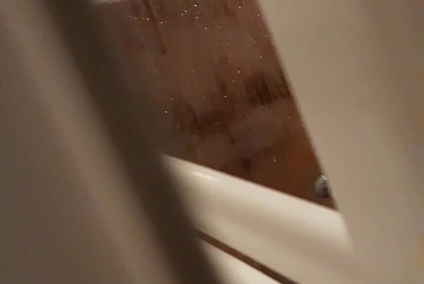 SecretYojimbo: Unser erstes Heimliches Duschvideo