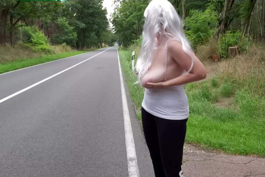 MandyReal: Flashing Public !