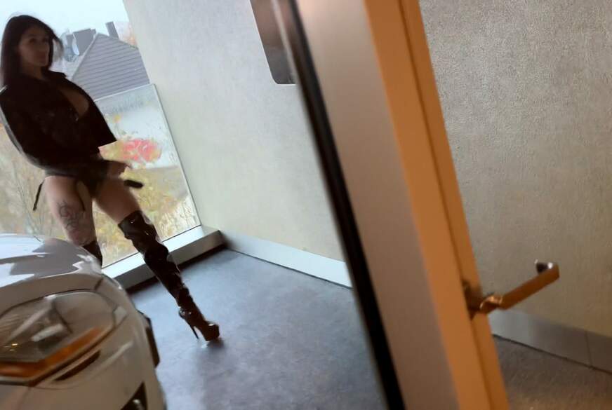 MeliDeluxe: STUNDENHOTEL direkt an der A3 - Hobbyh**e kommt mit dem CarLift direkt zum Sextreffen