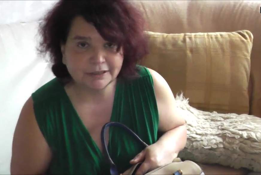 Djamila: in meiner Handtasche