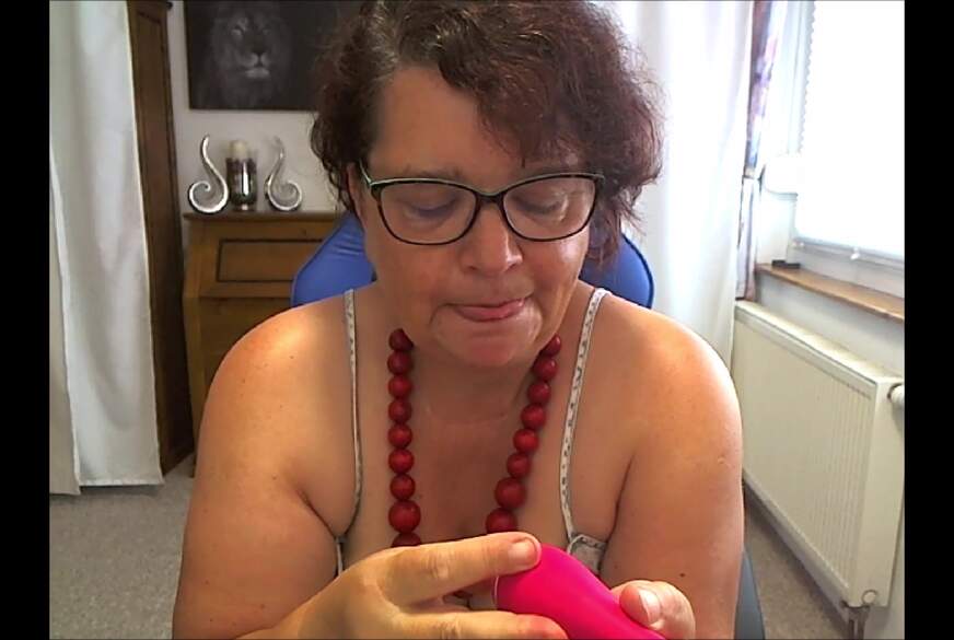 Djamila: Spielzeugtest Tl.2