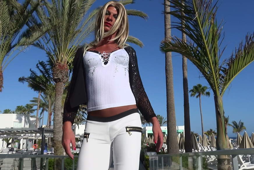 Knacka***h Leggings Walk - public von TransJenny