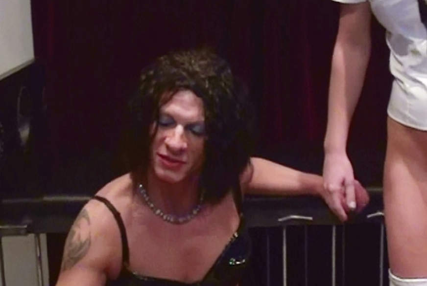 b*****t mit P***e und S****a - PERVER von TransJenny