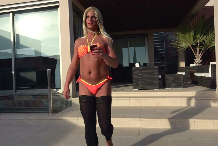 TransJenny: Die Überraschung ! Mega W****e XL - F****l Outdoor