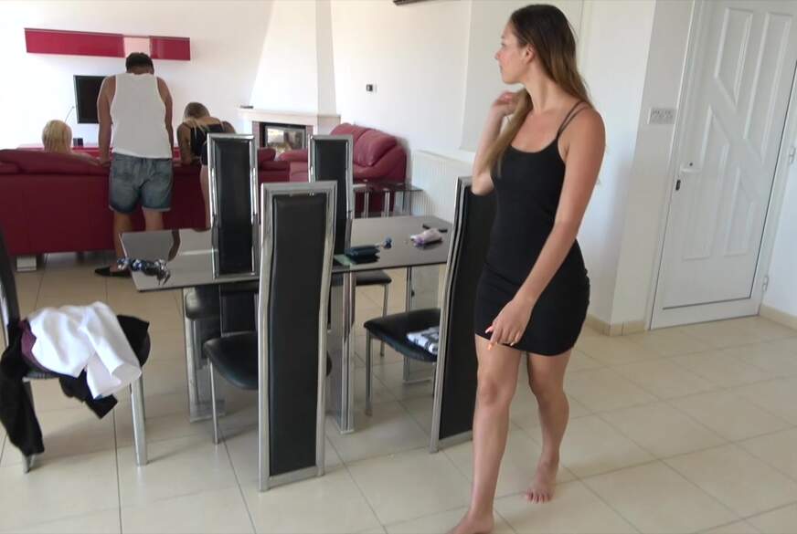 JuliettaSanchez: Heimliches G*****e auf der Familienfe**r!