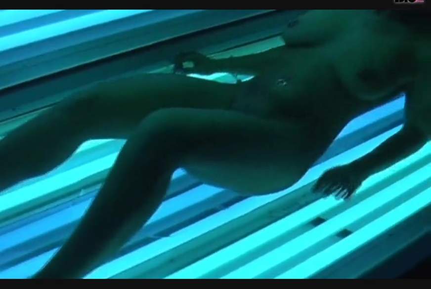 solarium p**s 2 von sexyandhot pic2