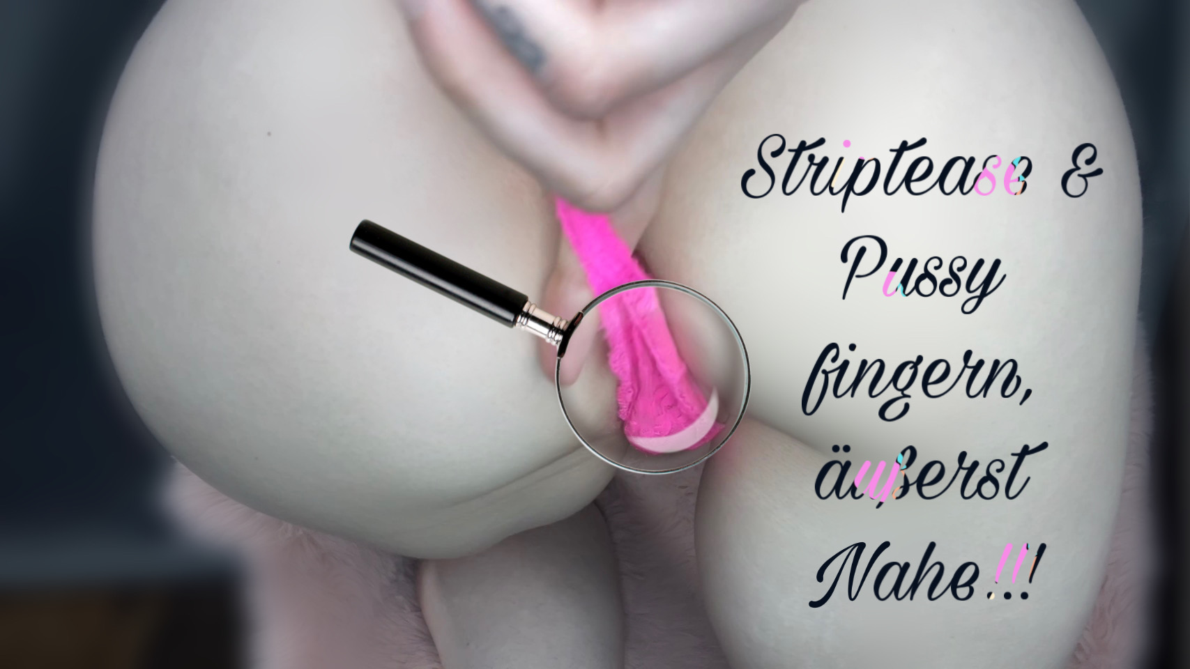 Striptease und Pussy fingern, äußerst Nahe !! Ich streichele meinen Körper und kreise meine Hüften, durch meinen sexy pinken String, kannst Du mein Piercing erkennen. Ich lasse die Hüllen fallen und gebe dir äußerst Nahe Einblicke, siehst Du wie geil ich bin ?