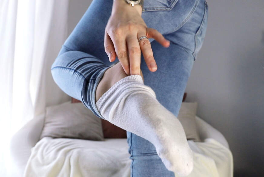 Rieche an meiner Strumpfhose von LadyMaryJane pic3