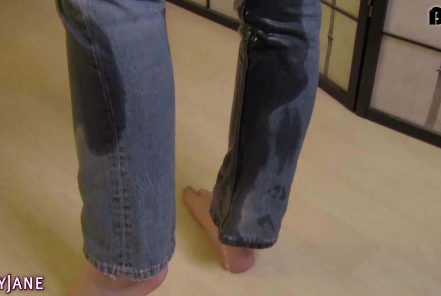 Neue Jeans eing*****t von MaryJane pic4