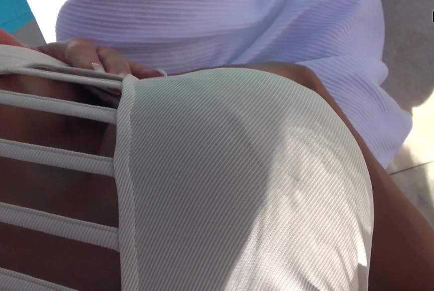 LayaEscobar: Im Sommerkleid ohne Höschen