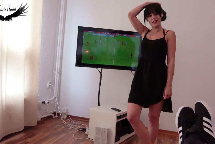 Wer Fussball kuckt wird Z***********t POV C*****t !!! von MarieSaint pic1