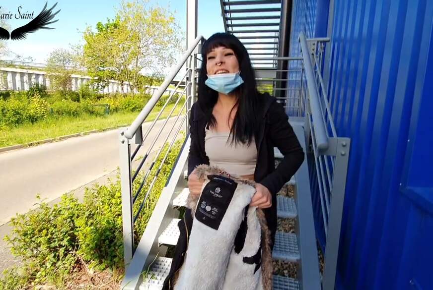 Sex Fail krass werde ich Angezeigt !? am Möbelhaus erwischt beim F****n von MarieSaint pic4