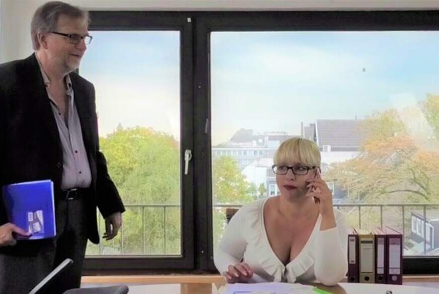 Boris-Schwarz: Die S****a-Sekretärin