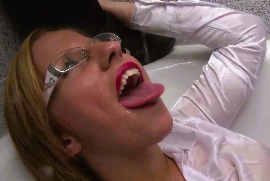 P****n, F*****g und Kontrolle. Schüchternes L**er wird zur F**k-Puppe von Boris-Schwarz