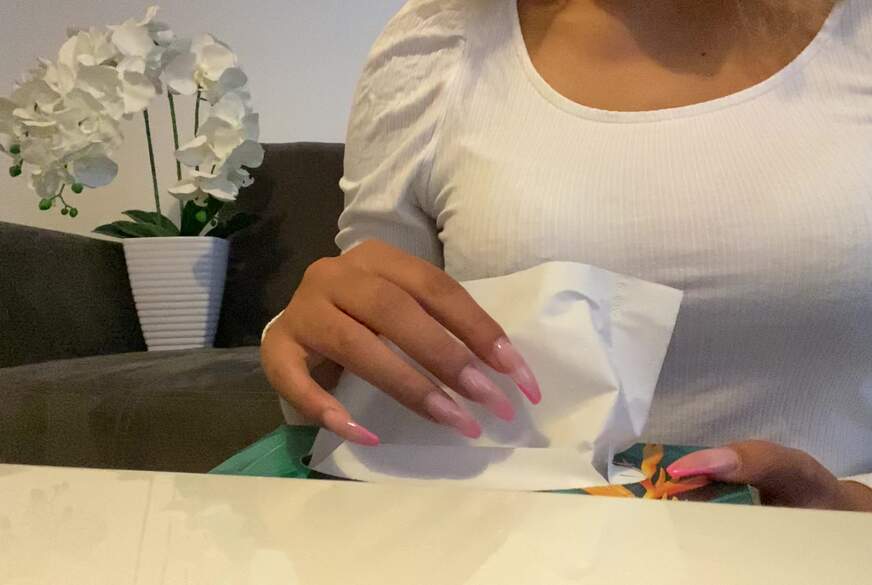 LadyOksa*a: ASMR ohne Stimme für Sklaven. Meine F*****nägel geben den Ton!