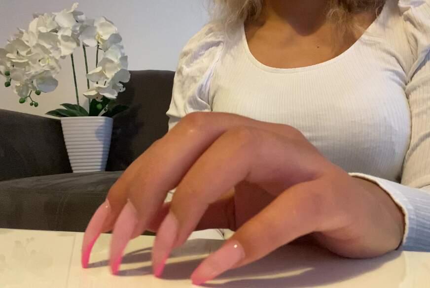 LadyOksa*a: ASMR ohne Stimme für Sklaven. Meine F*****nägel geben den Ton!