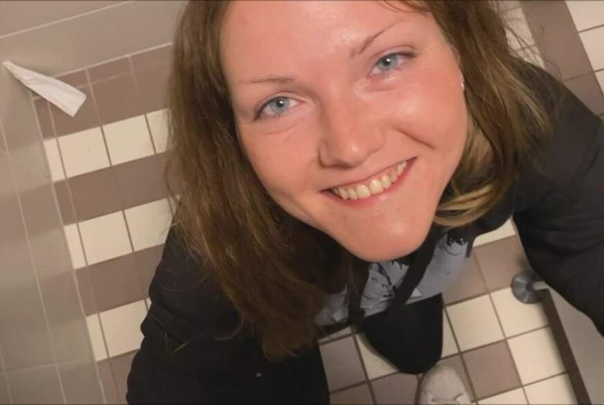 FFM B**wjob in der Kneipentoilette! von Kinky-Mia