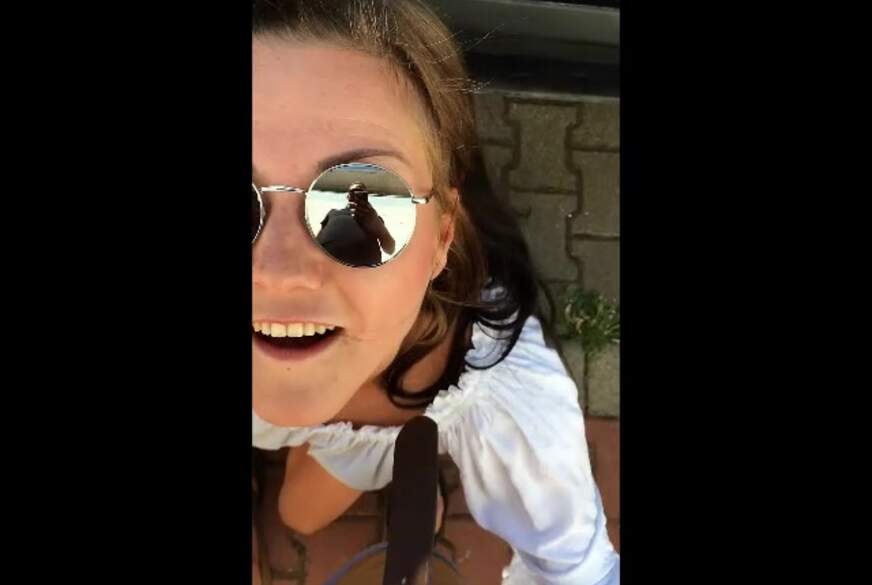 Kinky-Mia: OUTDOOR-f**k an der Hauptstrasse