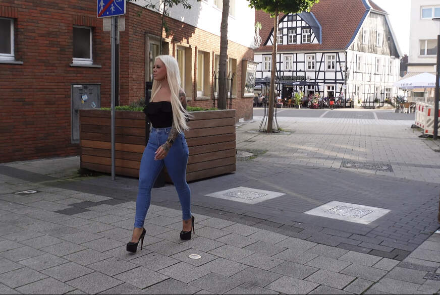 STADT F*******n so notgeil das die M****i durch die Jeans tropft von SteffiBlond