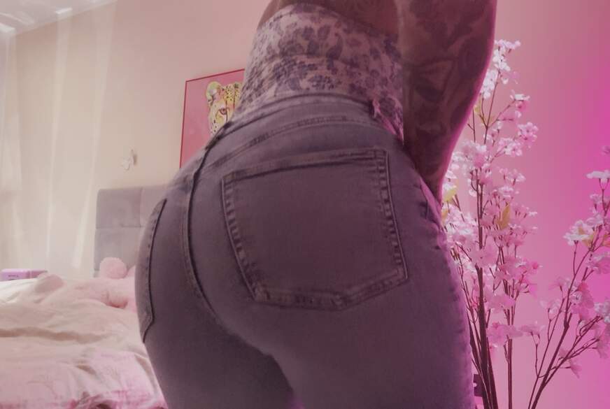 SteffiBlond: SCHNELL W****n! W**x DEN JEANSa***h VOLL!