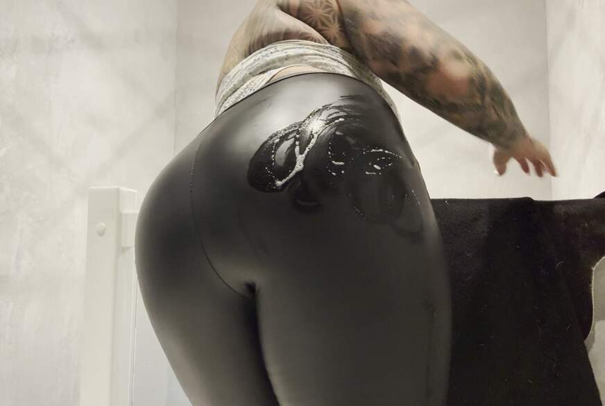 SteffiBlond: Latex A***h will geile w***e