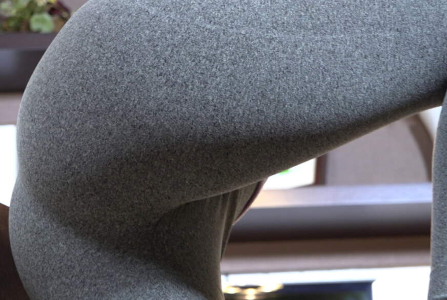 Lady-Anja: Amused J**k off Instruction